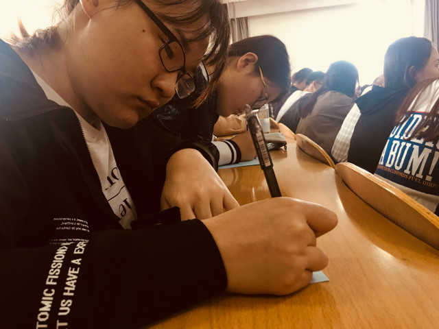 【辅导员说完满】又是一年中秋到 佳节欢笑洒财务——淬炼商学院“辅导员说完满”专题活动（二）