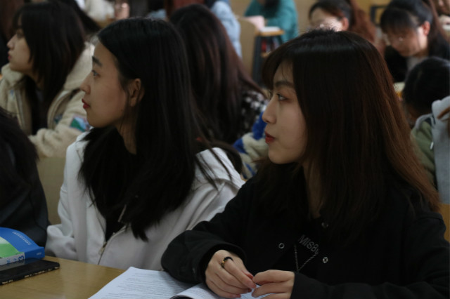 【辅导员说完满】提升自我能力 开创美好未来——外语系2018级辅导员说完满