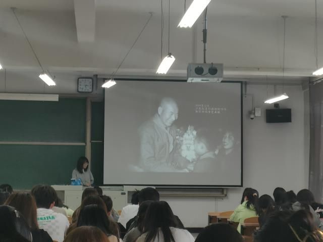 【辅导员说完满】筑梦的路上 劳动最美——食品与环境学院2021级辅导员说完满活动