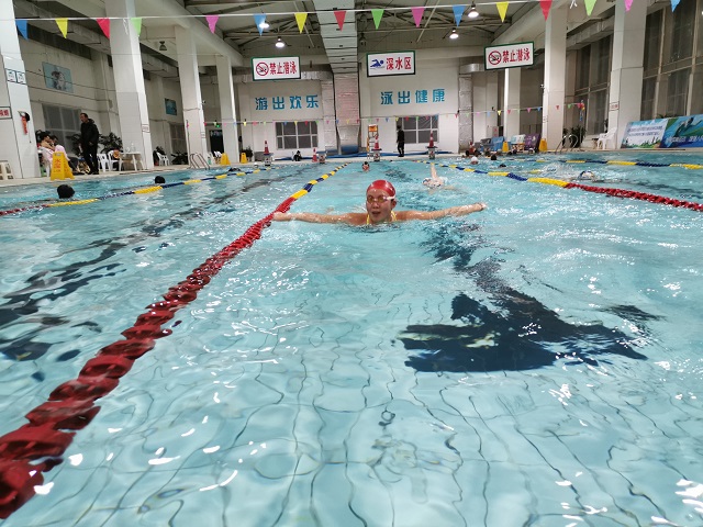 体育之星•高炎：点亮青春 泳不止步