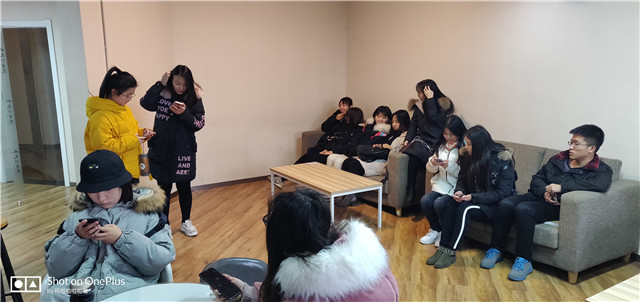 【完满班级】青春如歌 歌曲对唱——大数据学院、信息工程学院信管1601班举办完满班级活动