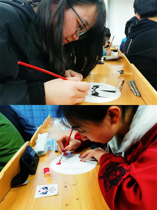 脸上的艺术 不朽的文化——机电工程系首届“绘京剧脸谱 扬国粹精神”绘脸谱大赛