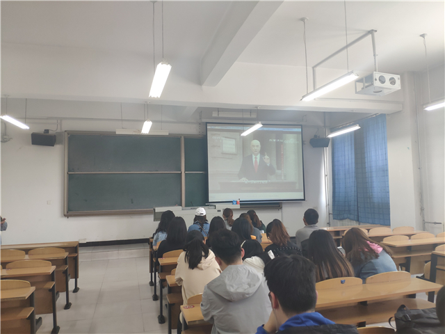 【主题团日】回眸历史 展望国风——经济与管理学院物流1601班主题团日活动