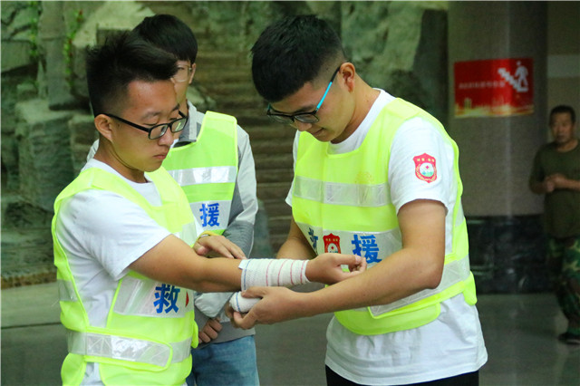 普及急救知识 弘扬志愿精神——智能工程学院三下乡纪实