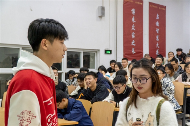 【辅导员说完满】抬头观星 低头观心——智能工程学院2023级辅导员说完满活动