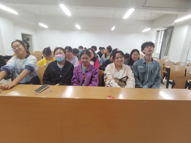 【完满班级】营造学习氛围 提高班级凝聚力——大数据学院、信息工程学院计科2001班完满班级活动