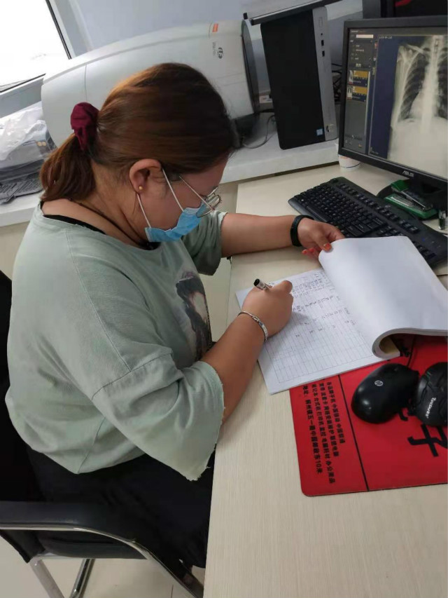 【暑期社会实践】 公益献爱心 真情暖人心 ——外语系学子暑期社会实践纪实（十一）