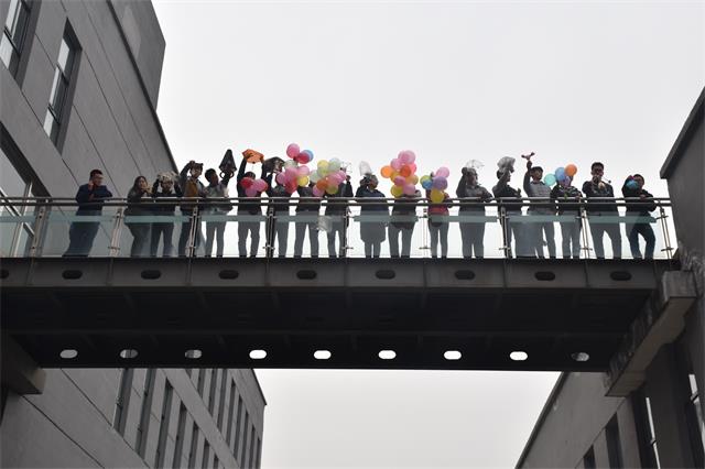 一颗鸡蛋的飞天梦——信工系举办第三届“鸡蛋格勒保卫战”高空护蛋大赛