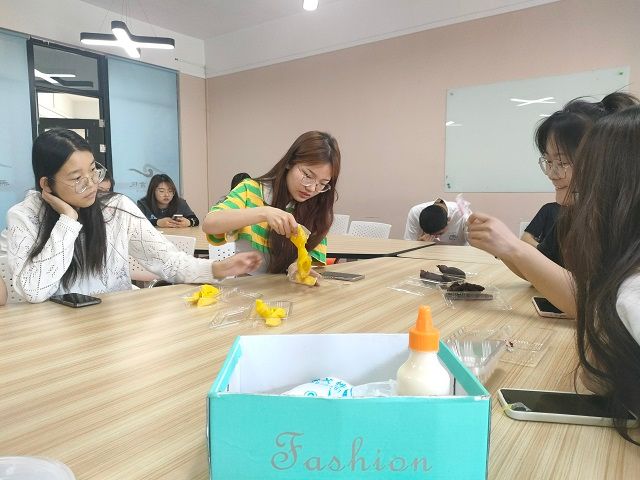 【完满团支部】春日限定 青团DIY——食品与环境学院园林2102班完满团支部活动