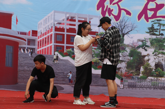 【品戏剧】千万里追寻 亲情重千金——经济与管理学院“你在哪儿”戏剧节专场