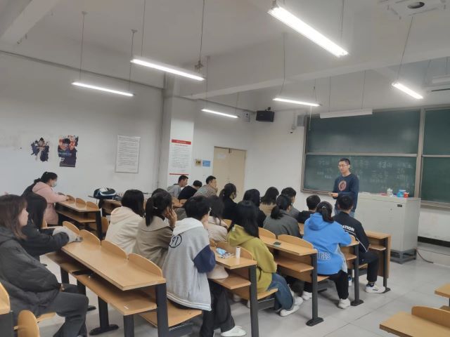 青春无限 梦想启程——食品与环境学院团总支体育部见面会