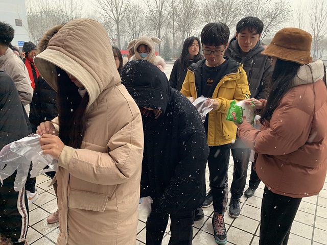 【完满班级】“公益同行 为爱呼唤”捡跑活动——数字1902班完满班级活动