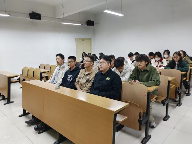 【完满班级】重温经典 影片观赏——大数据学院、信息工程学院计科2205班完满班级活动