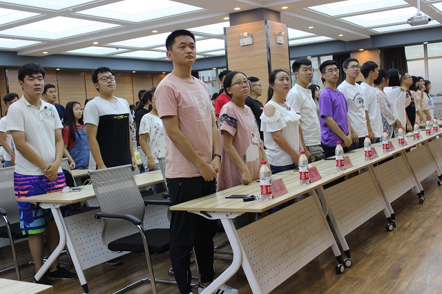 公益之心 薪火相传——淬炼商学院志愿服务总结暨表彰大会