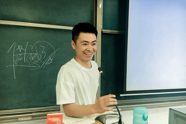 【完满班级】经典戏剧人生 传承民族文化——食品与环境学院土管1601班完满班级活动