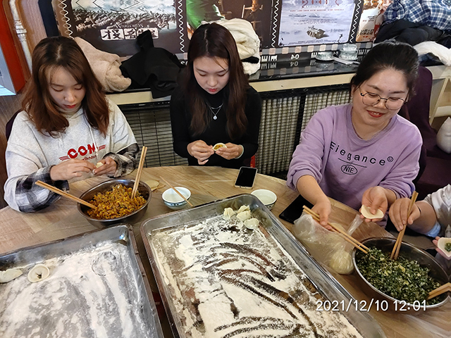 【完满班级】大数据学院、信息工程学院：“最是人间烟火气”——数字2104班完满班级活动