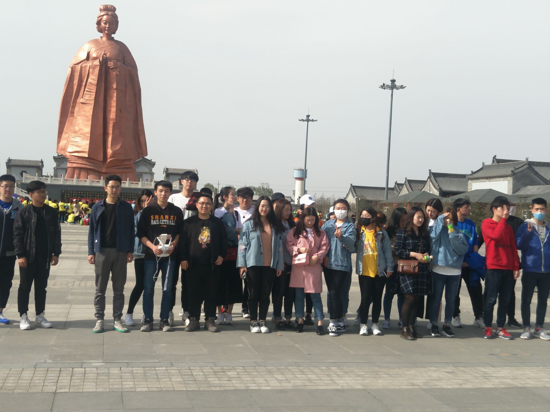 【完满班级】传承文化 情系一身——艺术传媒系动画1602班、环设1606班举办班采风活动