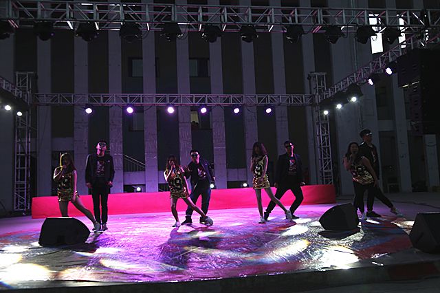 【缤纷百团】音浪社举办2017“音浪太强IV”主题演唱会唱响信院