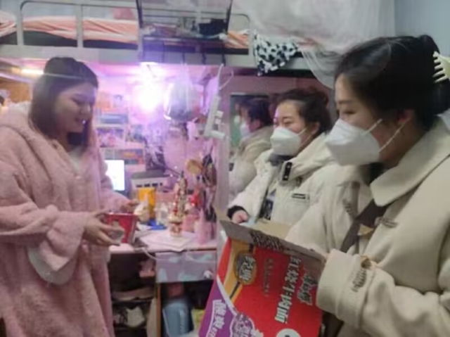 “研”途送温暖 助力考研梦——艺术传媒学院慰问考研学子