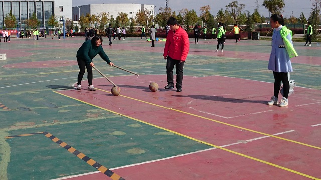 智勇大冲关 有胆你就来——第四届“阳光杯”智勇大冲关High翻信院