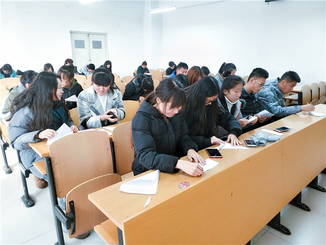 【完满班级】牢记历史 奋斗未来——淬炼商学院“创”享青春主题活动（十四）