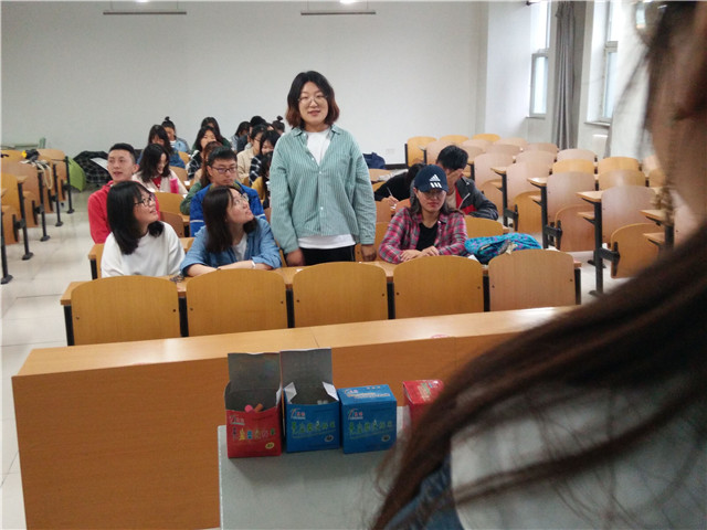 【完满班级】乐享人生之美——外国语言文学系英语1601班9月完满班级活动