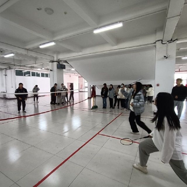 【完满班级】飞扬青春 羽你同行——艺术传媒学院环设2001班羽毛球竞赛活动