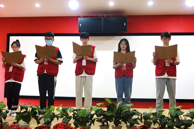 【三下乡】长治·走近“火焰蓝” 传递“中国红” ——“红心向党映三晋”大数据学院、信息工程学院 移动的党史宣讲团