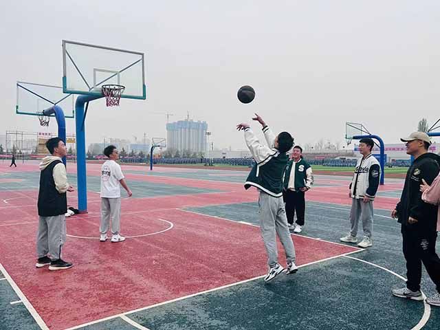 【完满团支部】运动青春 快乐无限——艺术传媒学院环设2209班完满团支部活动