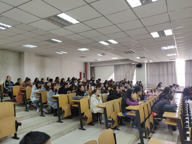 【辅导员说完满】求知之路漫漫长 磨砺以须搏明天——经济与管理学院2016级辅导员说完满