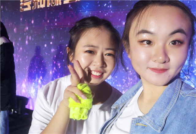 闪光的信院第263期：为了“艺术” 我愿意热爱整个世界