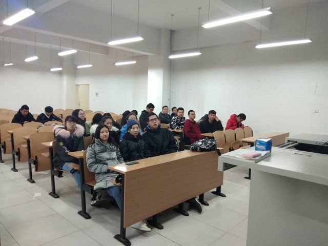 【完满班级】青春盛宴 一世绵延——食品与环境学院食品1801班青春电影赏析完满班级活动