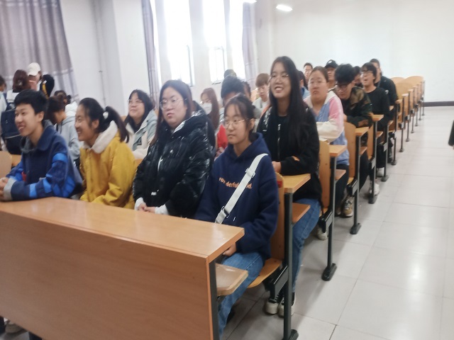 【完满班级】回顾百年党史 致敬光辉历程——食品与环境学院食安2003班完满班级活动