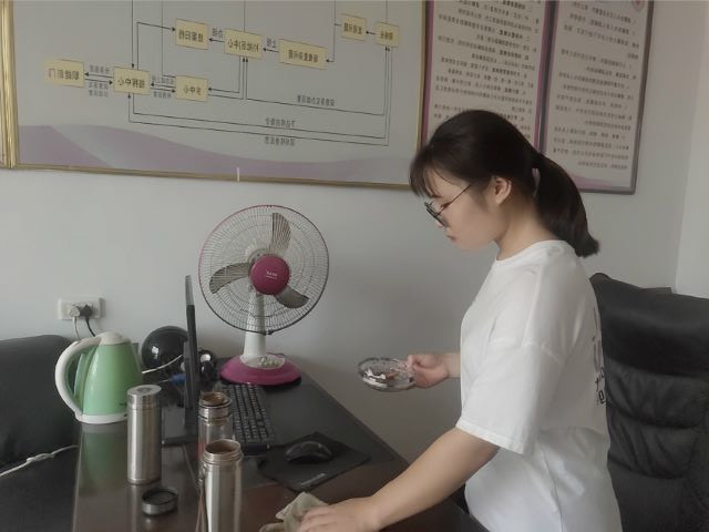 【暑期社会实践】 传递爱心 温暖人心 ——外语系学子暑期社会实践纪实（十七）