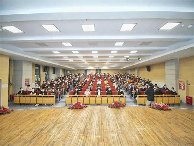 打击电信诈骗 提高防范能力——智能工程学院防范电信诈骗主题讲座