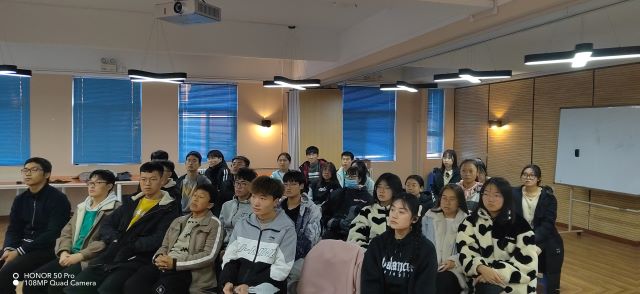 【完满班级】“暖冬观影活动”——计科2104班完满班级活动