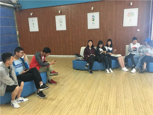 【完满班级】艺术编织人生 人生描绘艺术——外国语言文学系5月完满班级活动