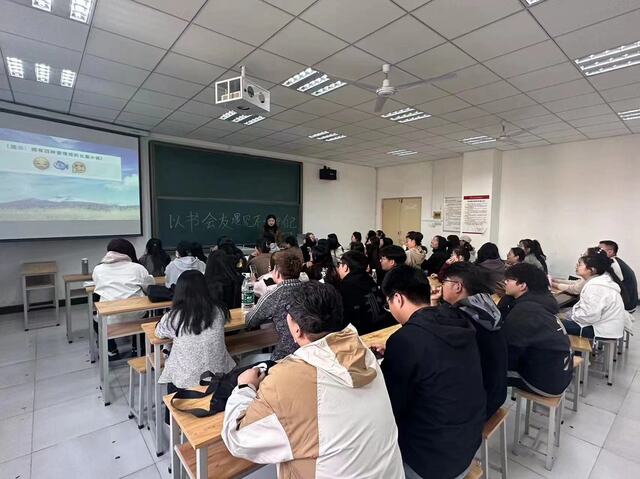 峥嵘岁月 砥砺前行——经济与管理学院十月完满团支部纪实(三)