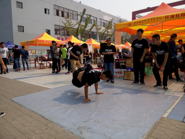 【信院力量】一叶飘落知秋意  万千颜色在社团