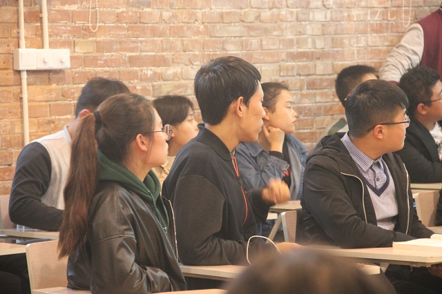 学长计划第458期:一入曲艺深似海 从此节操是路人——记远景学院第64期学长计划成功举办