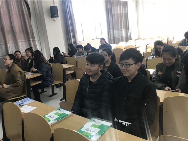 【完满班级】献礼十九大 畅话社团情——淬炼商学院“善”行青春主题活动(二十一)