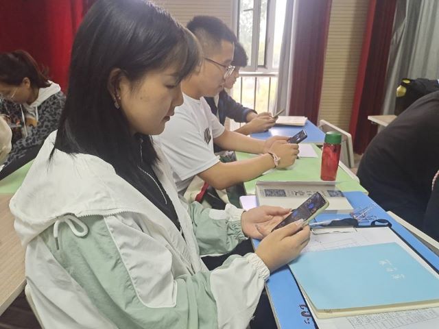 【辅导员说完满】网络诈骗典型案例分享——艺术传媒学院19级动画、环设辅导员说完满活动