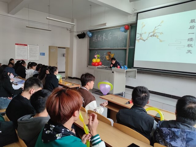 【完满班级】青春肆意飞扬 热爱经久不息——经济与管理学院十一月完满班级纪实（一）