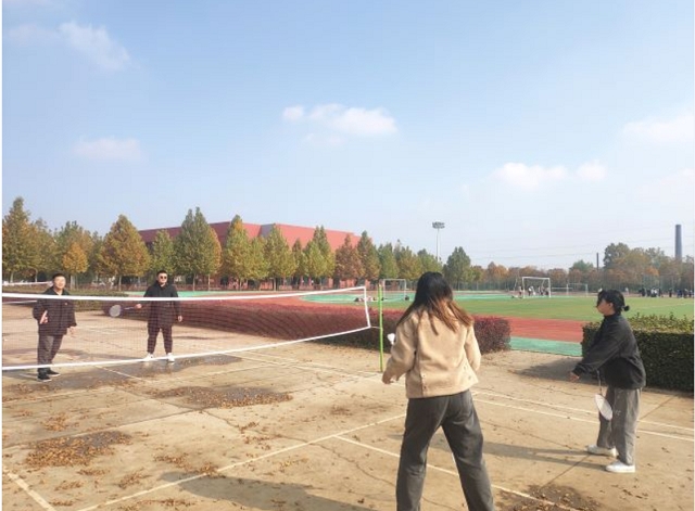 【完满班级】拼搏进取 奋勇向前——艺术传媒学院动画1901班羽毛球大作战