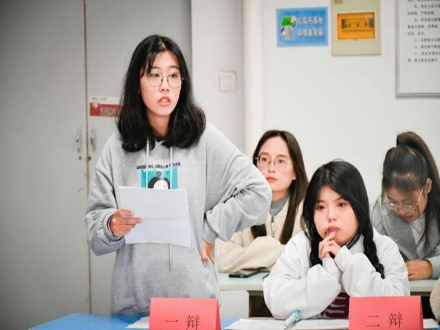 学长计划第904期：争锋思与辩 看我如何“口吐莲花”——白马非马 唇枪舌战艺术传媒学院第九届“传媒杯”辩论赛