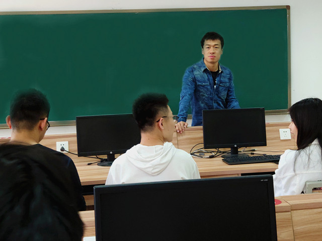 【辅导员说完满】选择改变命运 努力创造奇迹——大数据学院、信息工程学院开展辅导员说完满活动