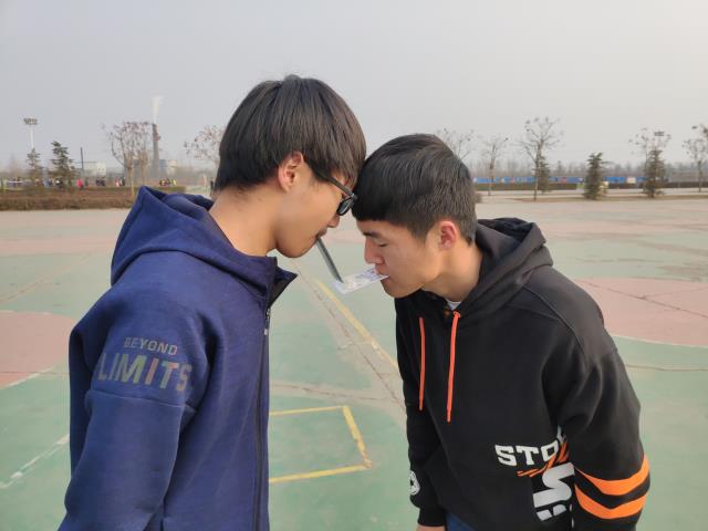 【完满班级】放飞彩色青春 追逐童年回忆——大数据学院、信息工程学院计科1701班举办“收藏旧回忆，珍藏温暖”趣味挑战赛