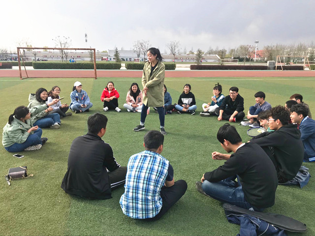 【完满班级】年轻 就是要不一样——经济管理系房产1701班举办“我们不一样”活动