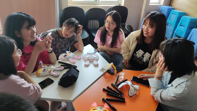 【完满班级】创意设计 面具DIY ——淬炼商学院会计2004班完满班级活动