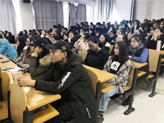 【辅导员说完满】夜空中最亮的星——淬炼商学院“辅导员说完满”专题活动（二十七）